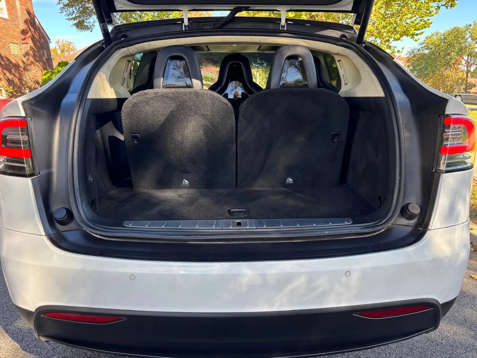 Used 2016 Tesla Model X 90D AWD/4WD image 5