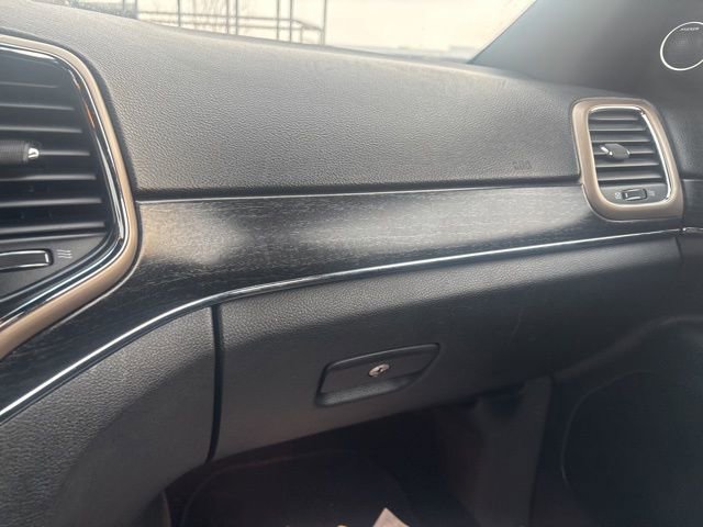 Used 2014 Jeep Grand Cherokee Limited w/ Trailer Tow Group IV image 26