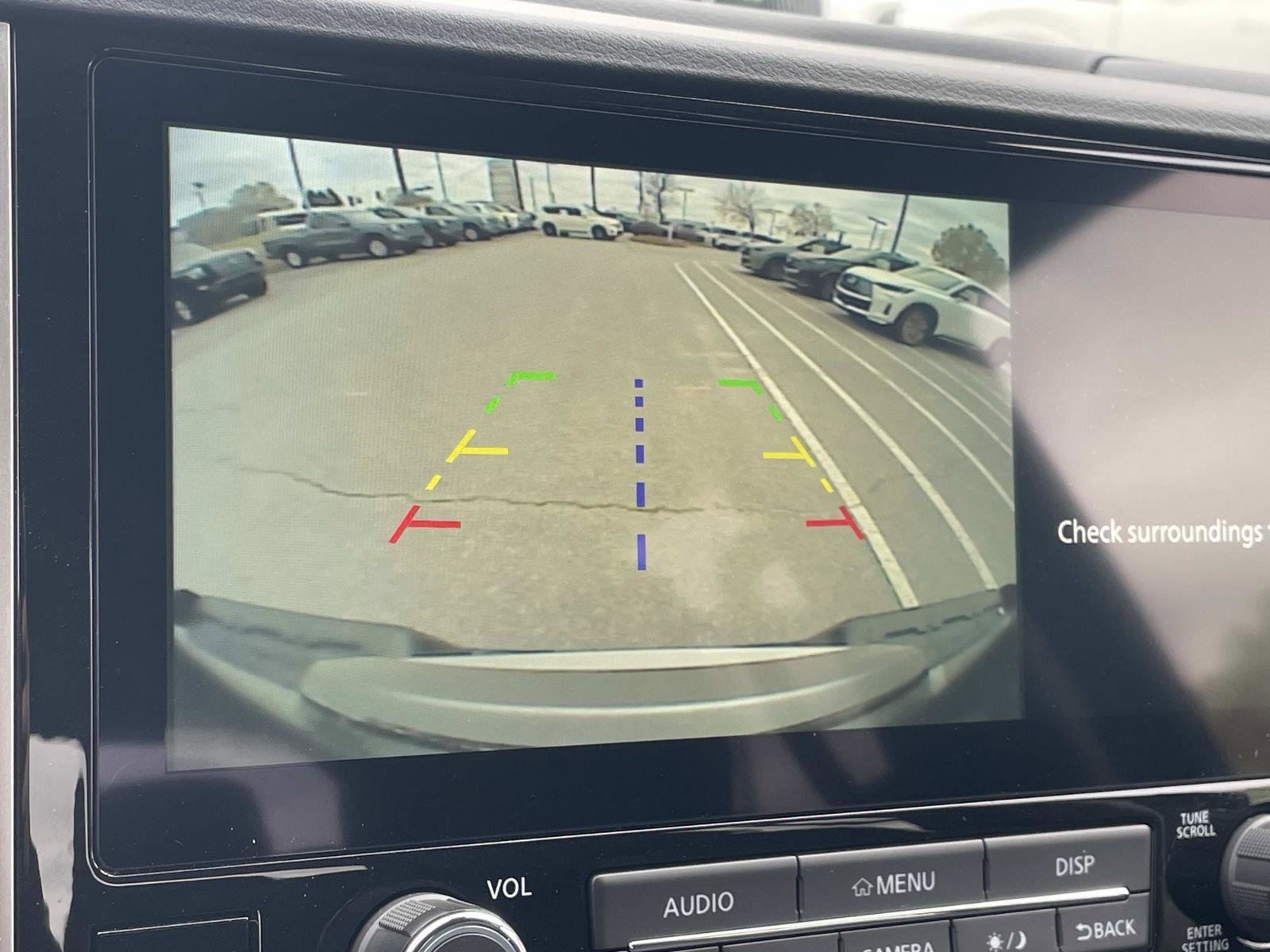 Used 2025 Nissan Frontier SV image 14