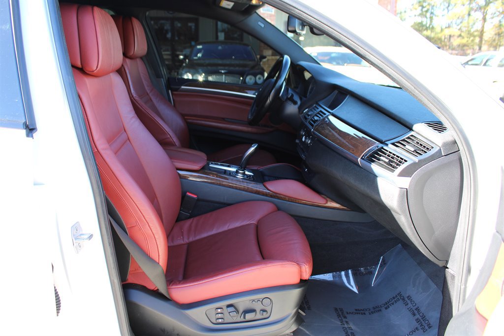Used 2014 BMW X6 xDrive50i image 17