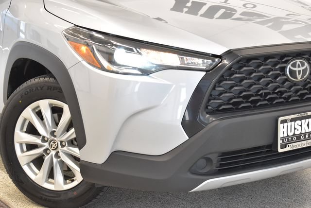 Used 2024 Toyota Corolla Cross LE AWD/4WD image 29