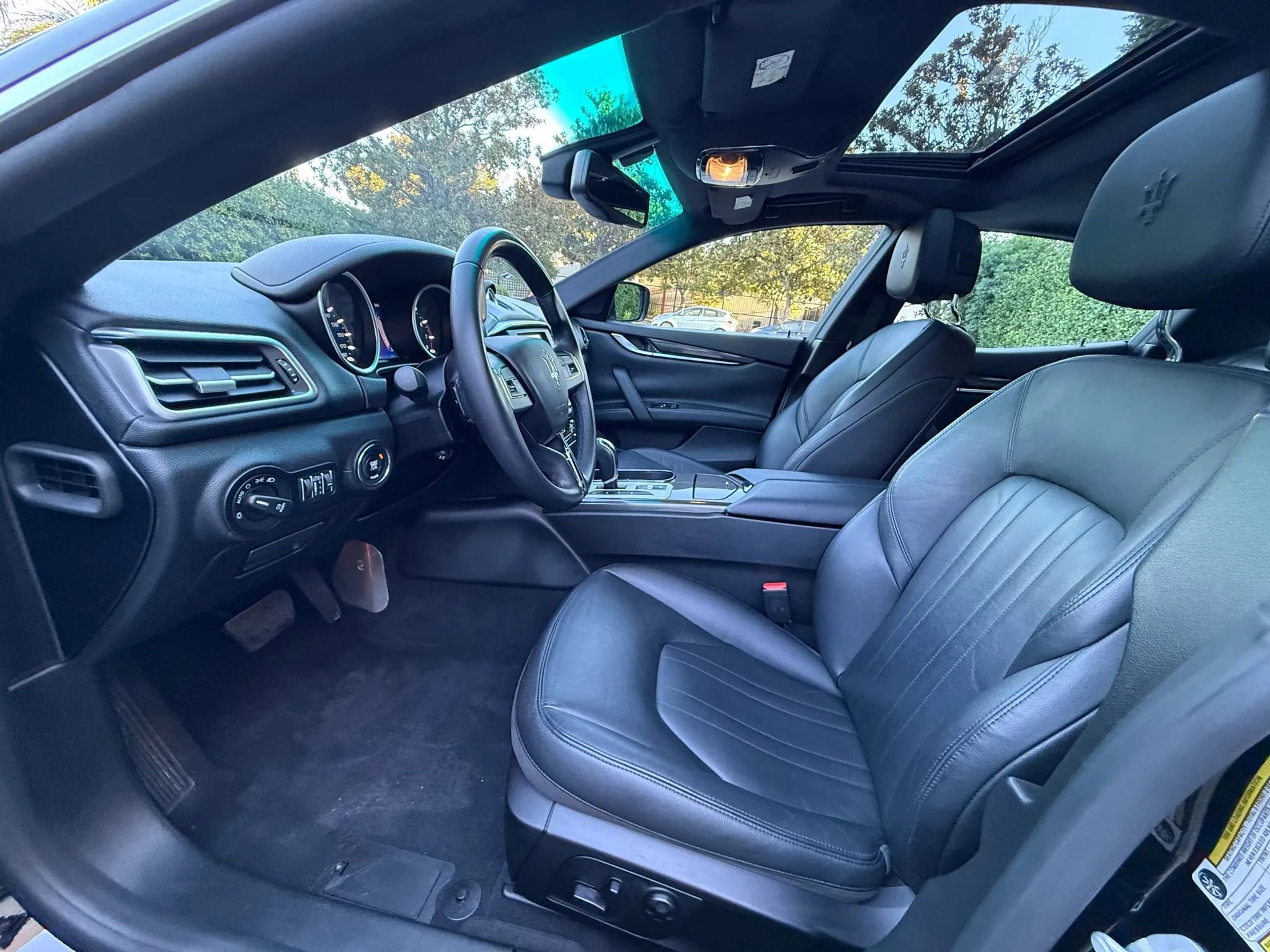 Used 2016 Maserati Ghibli image 10