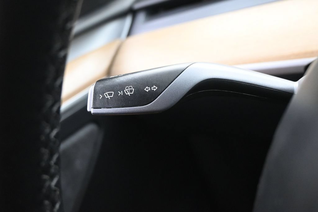 Used 2023 Tesla Model Y Long Range AWD/4WD image 20