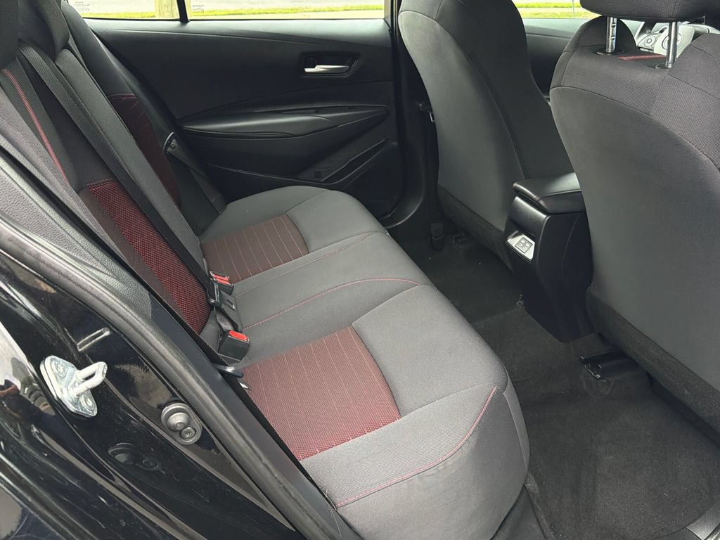 Used 2025 Toyota Corolla SE FWD image 13