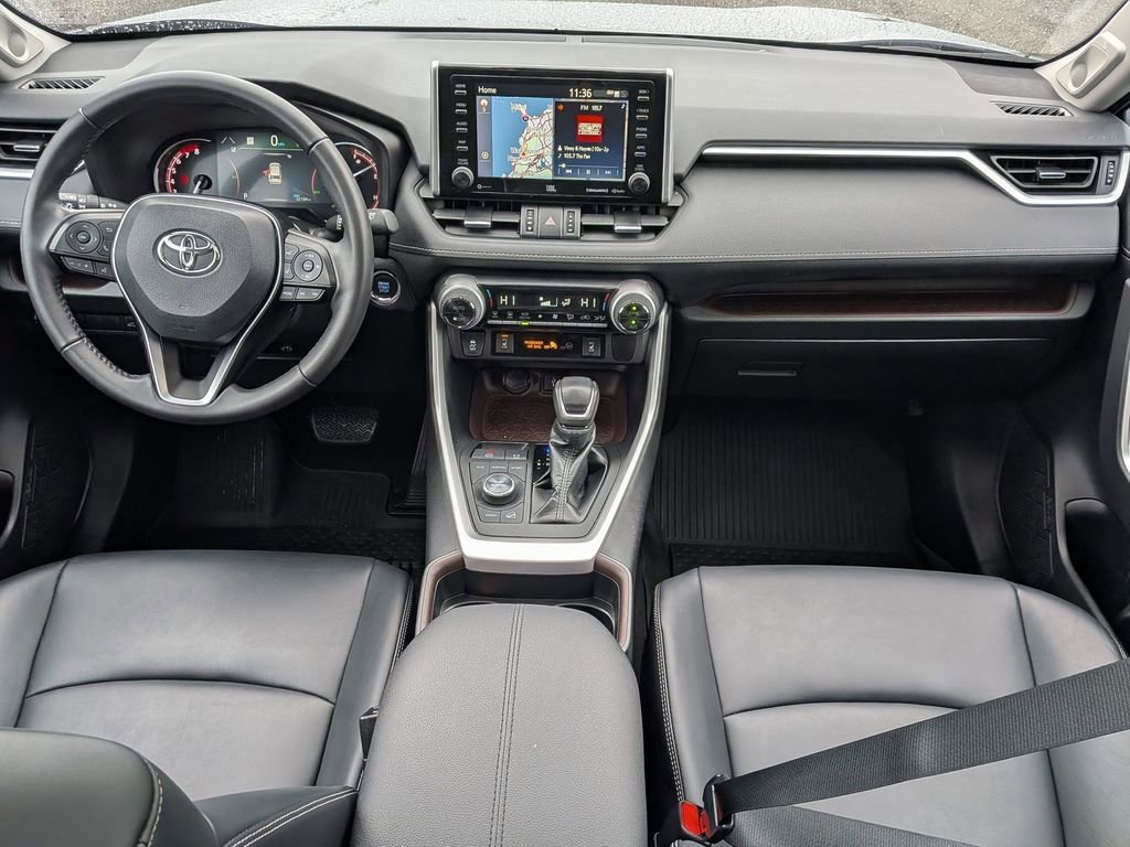 Used 2021 Toyota RAV4 Limited image 15