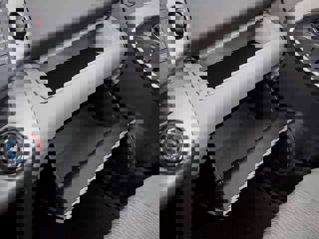 Used 2012 Toyota RAV4 Limited image 11