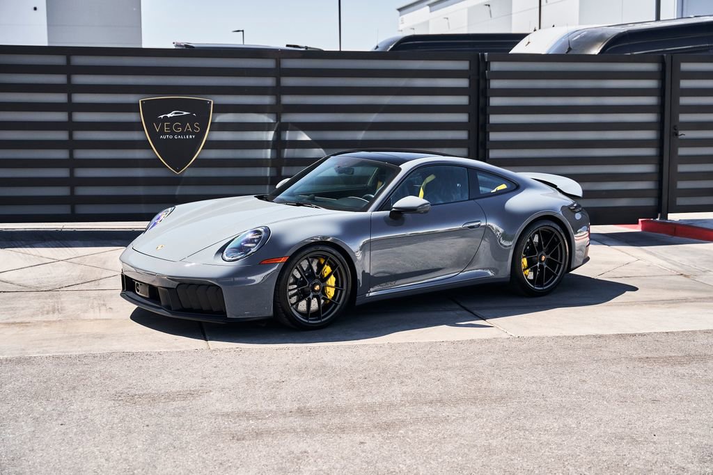 Used 2026 Porsche 911 Carrera 4 GTS AWD/4WD image 5