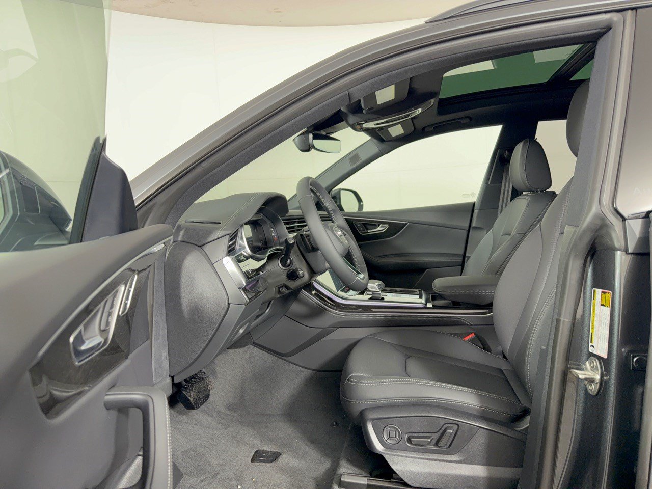 New 2027 Audi Q8 Premium Plus AWD/4WD image 5