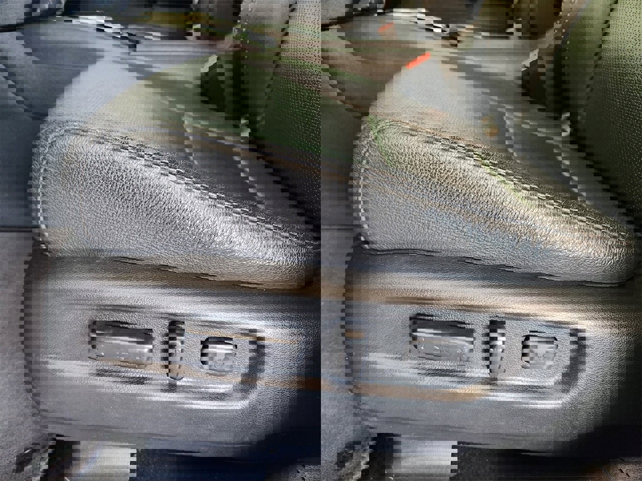 Used 2022 Honda Pilot Elite image 23