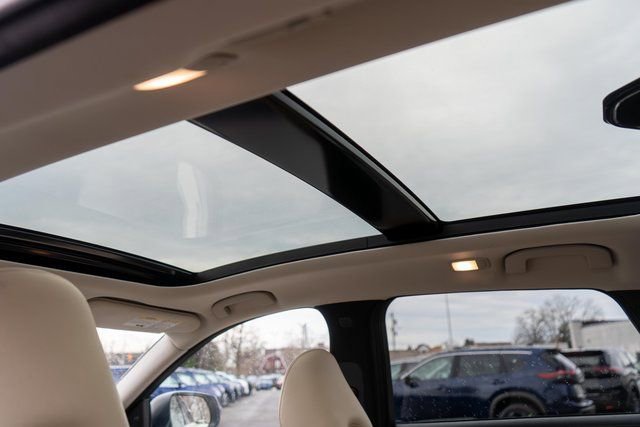 Used 2021 INFINITI QX50 Luxe w/ Cargo Package image 13