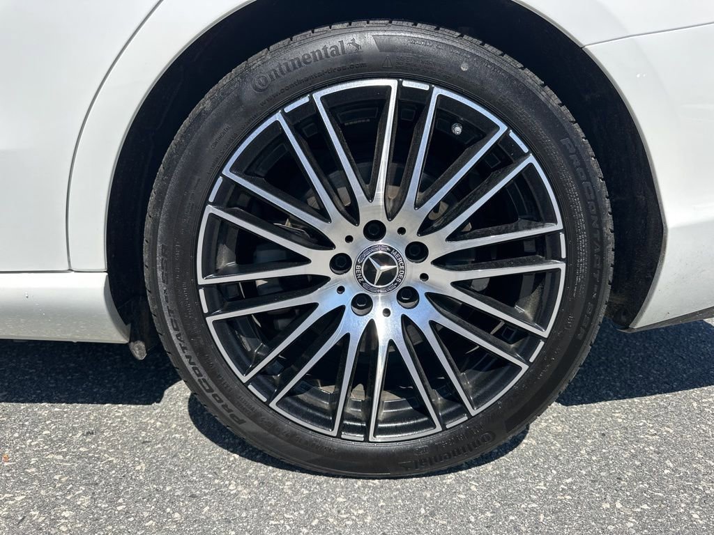 Used 2025 Mercedes-Benz C 300 4MATIC Sedan image 29