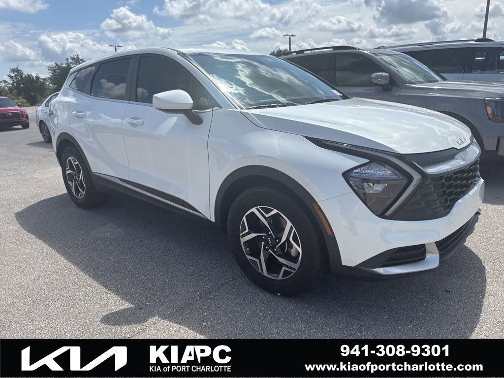 Certified 2023 Kia Sportage LX FWD image 1