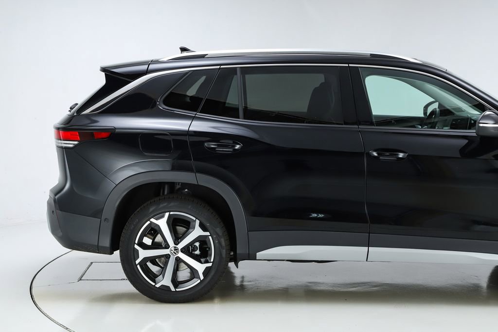 New 2026 Volkswagen Tiguan SE image 50