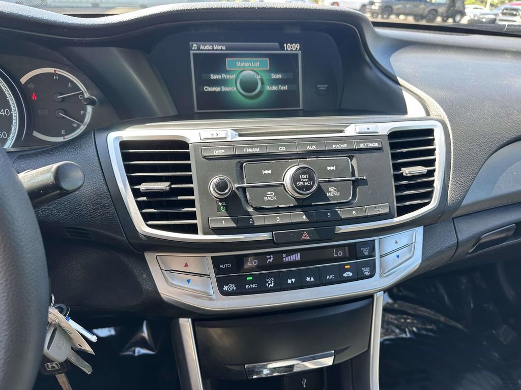 Used 2015 Honda Accord LX image 16