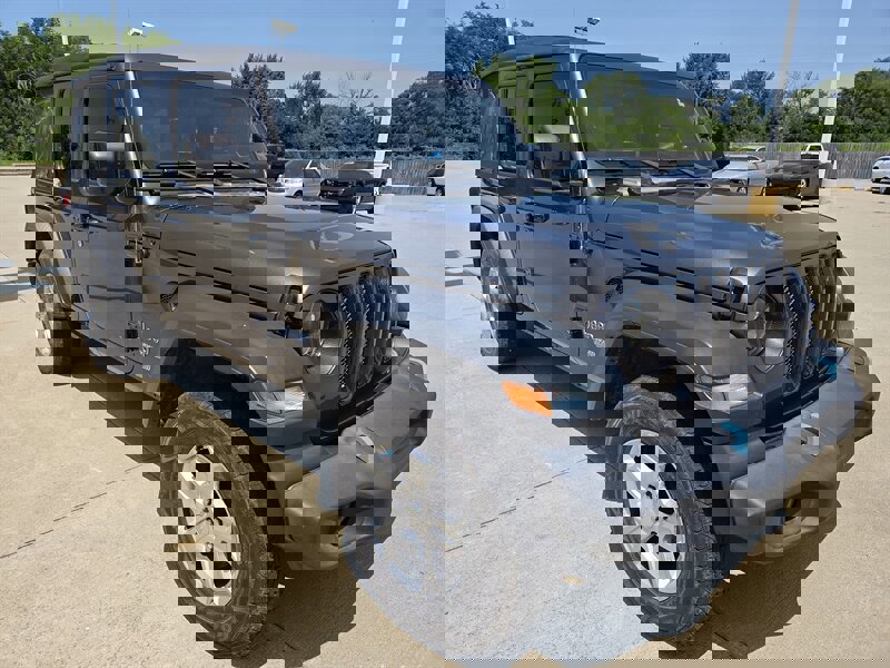 Used 2018 Jeep Wrangler Unlimited Sport image 1