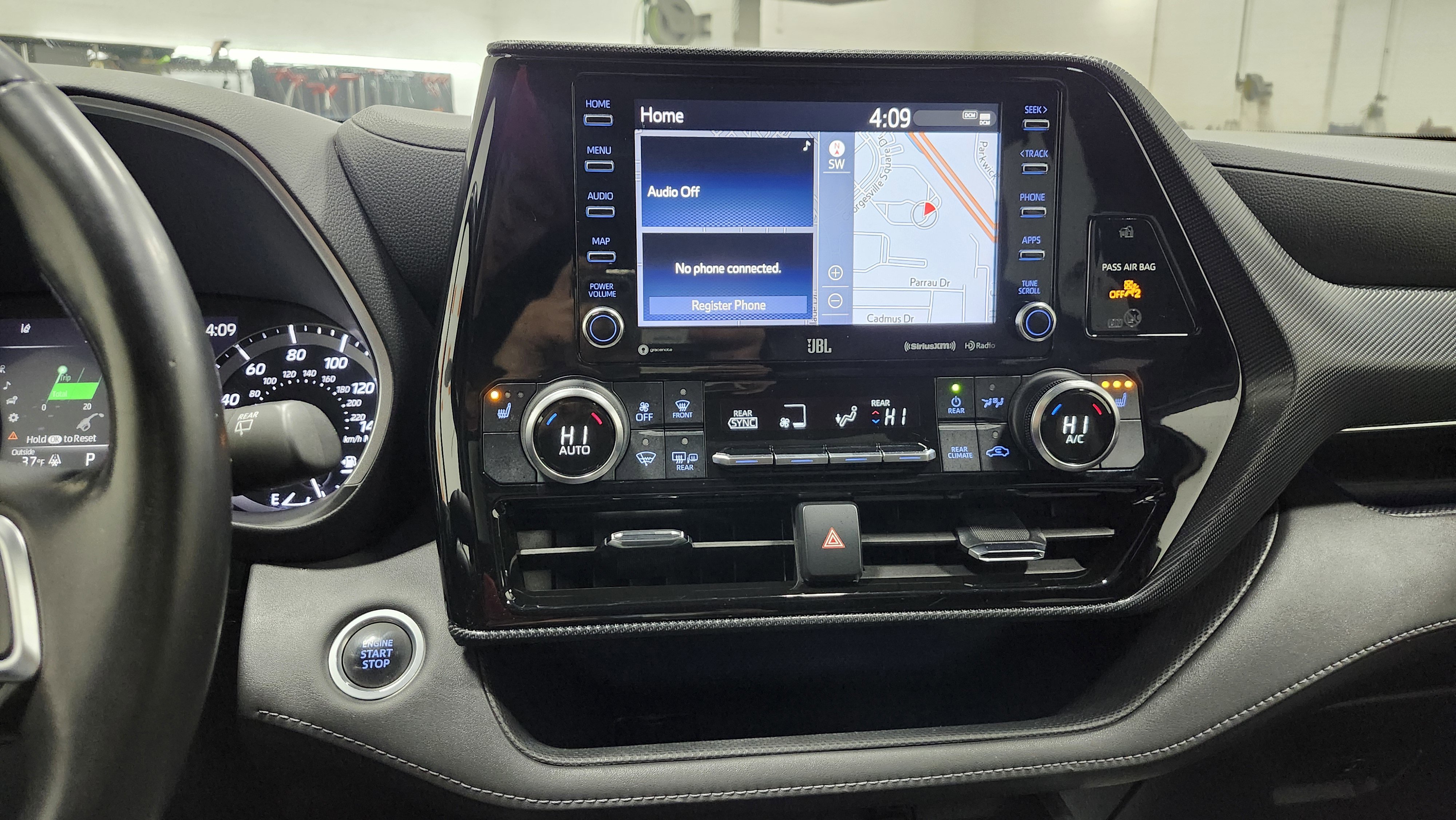 Used 2021 Toyota Highlander XSE image 33