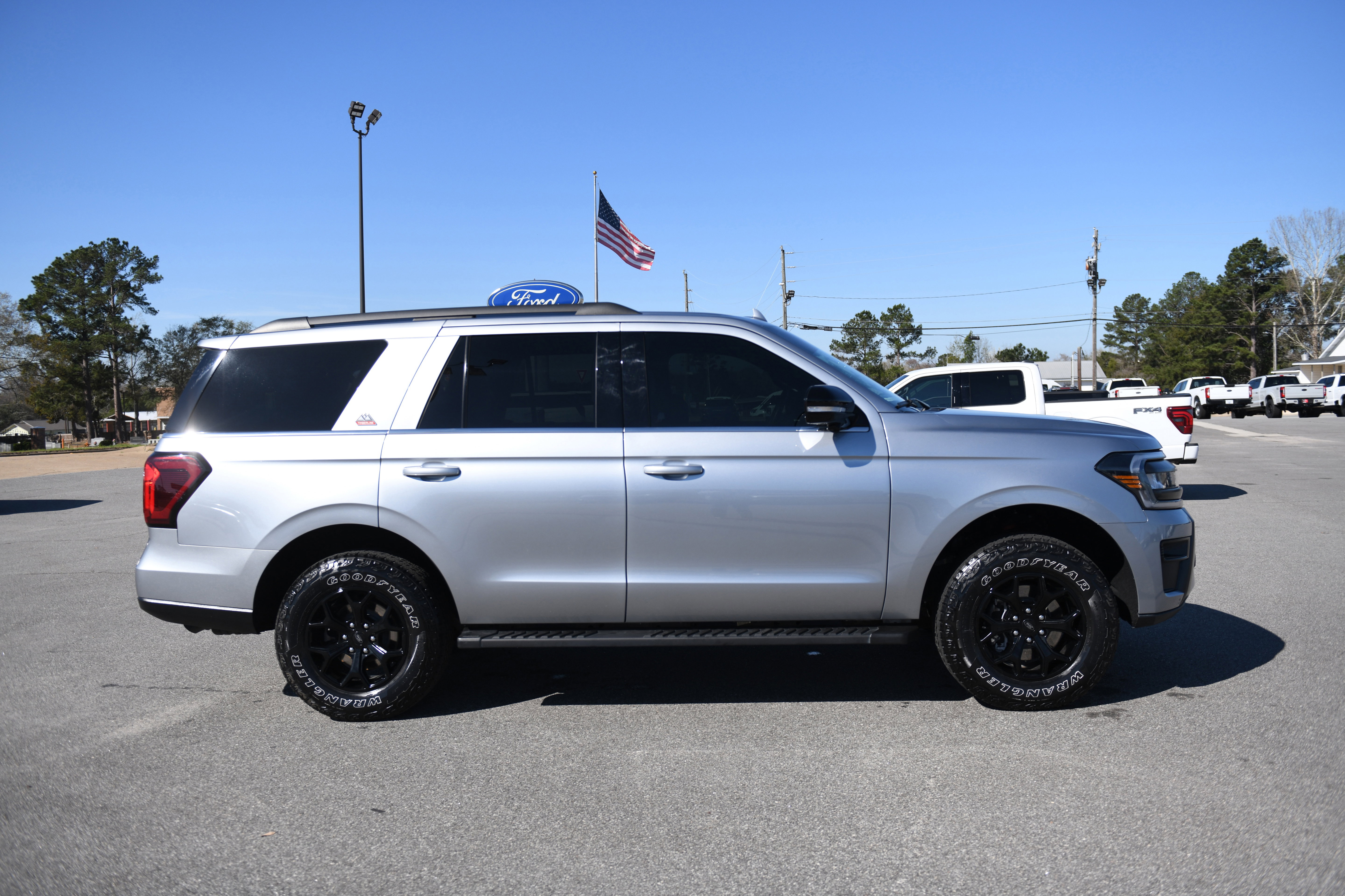 Used 2023 Ford Expedition Timberline image 1