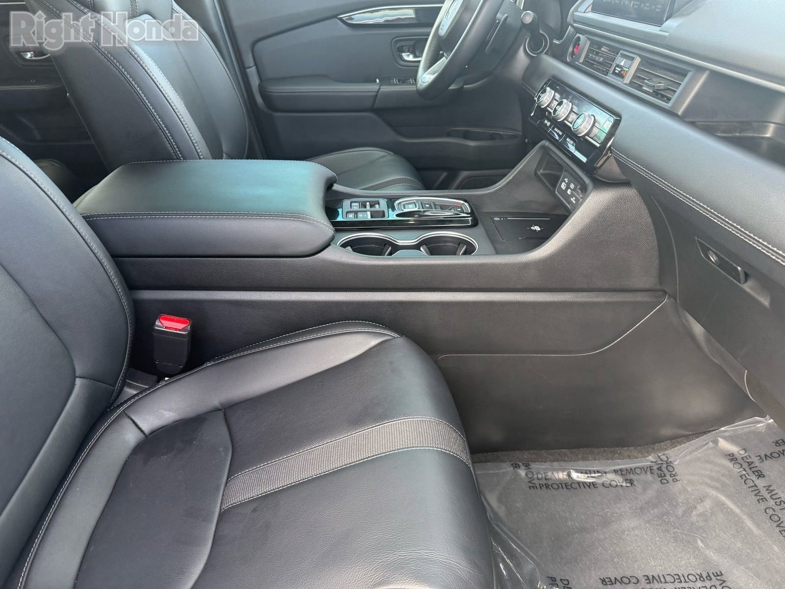 Certified 2025 Honda Pilot Touring image 30