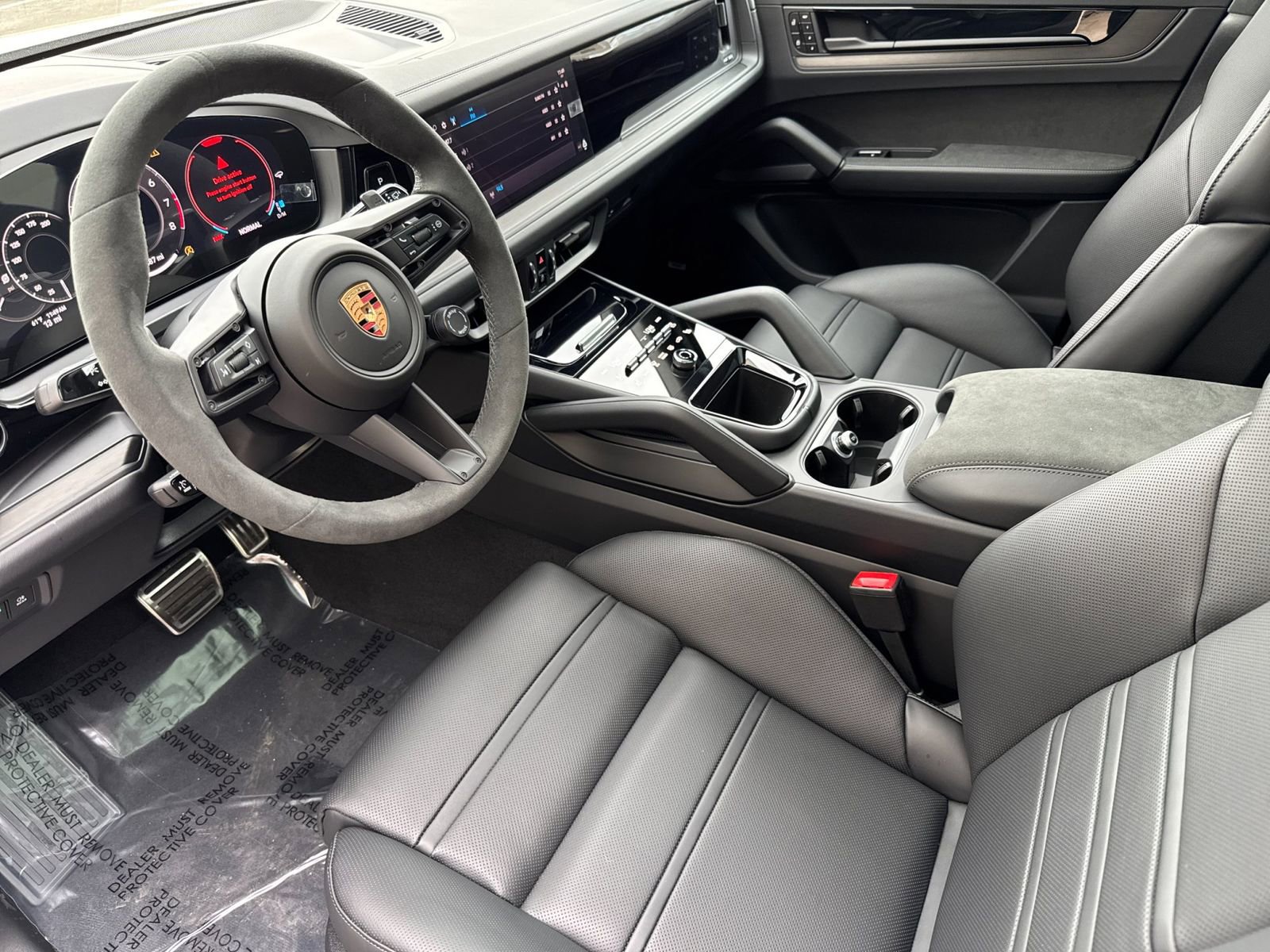 New 2026 Porsche Cayenne GTS image 4