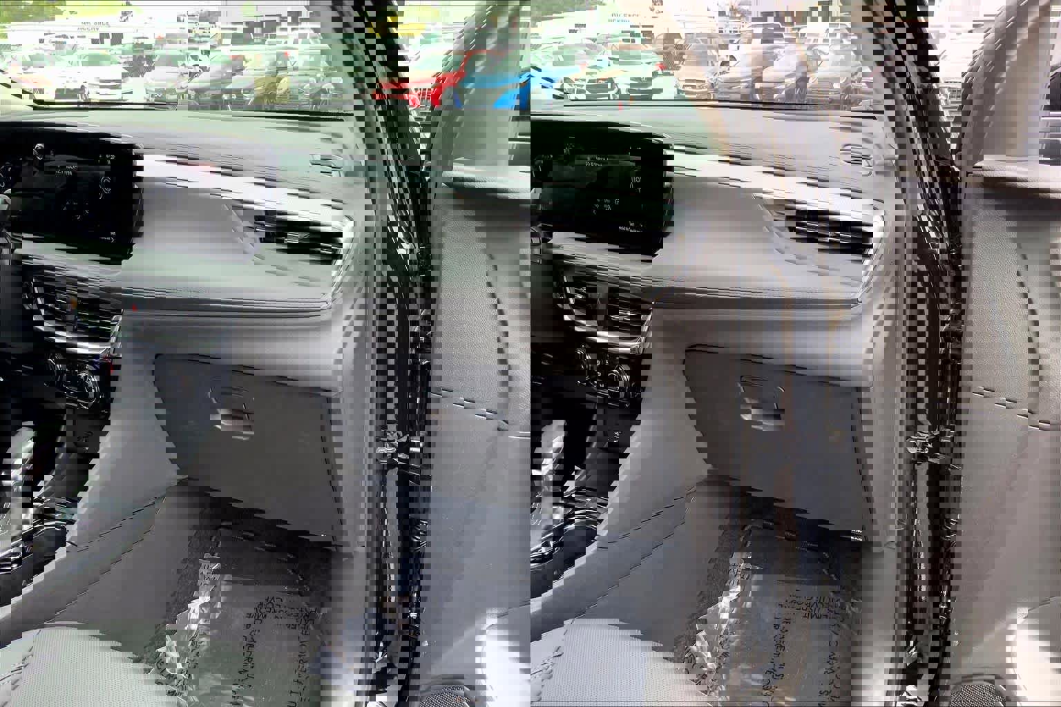 Used 2025 Buick Encore GX Sport Touring w/ Advanced Technology Package image 18