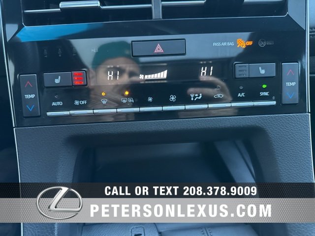 Used 2022 Toyota Avalon XSE image 14