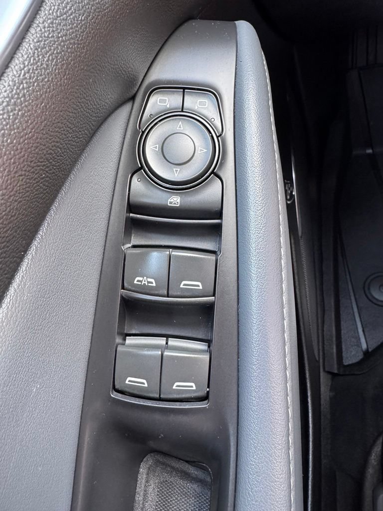 Used 2022 Buick Enclave Essence w/ Sport Touring Edition AWD/4WD image 25
