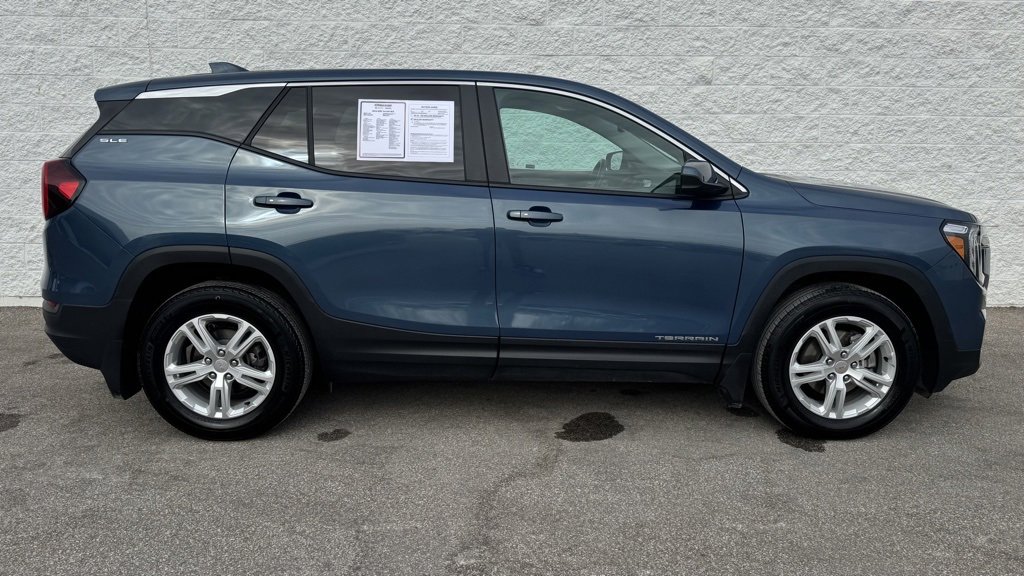 Used 2024 GMC Terrain SLE w/ LPO, Floor Liner Package image 3