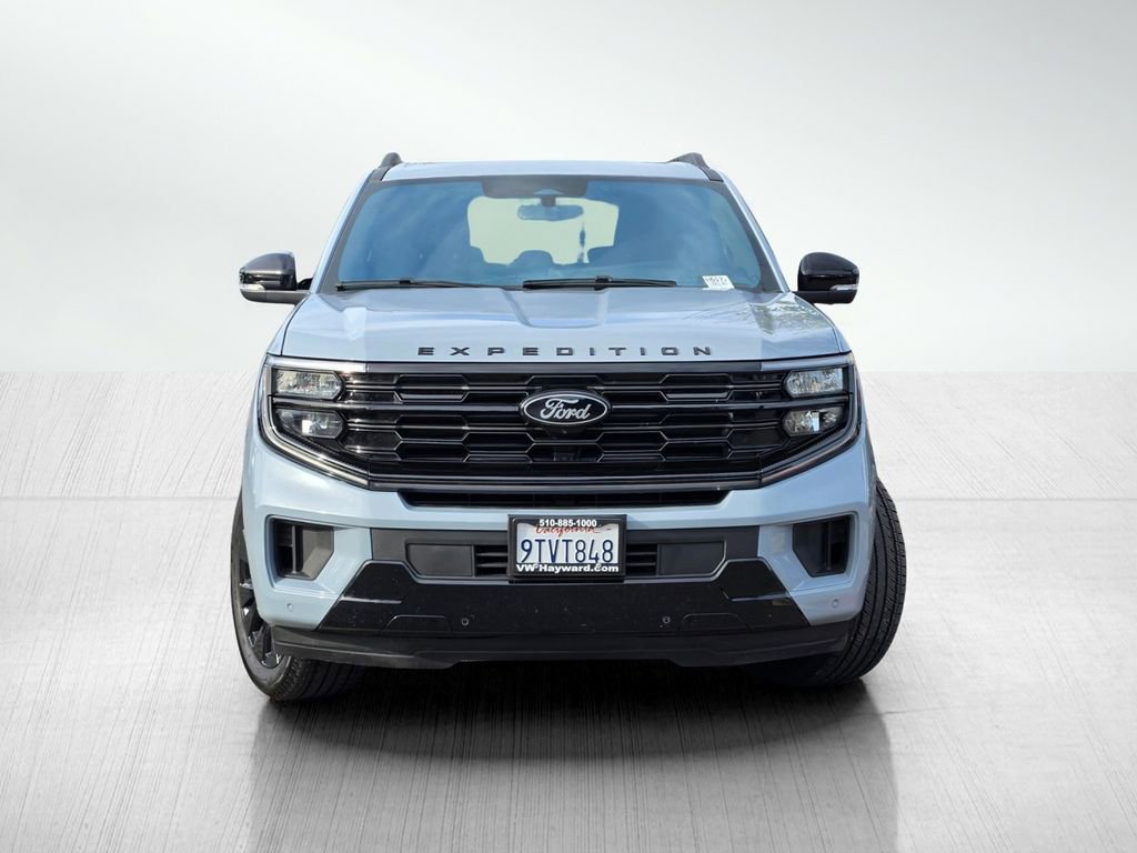 Used 2025 Ford Expedition Platinum w/ Stealth Appearance Package image 2