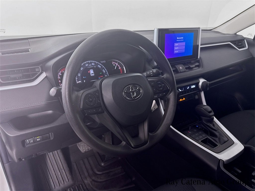 Used 2023 Toyota RAV4 LE image 9