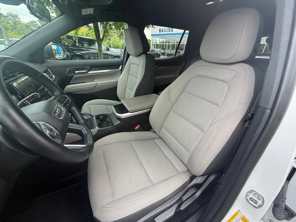 Used 2026 GMC Terrain Elevation AWD/4WD image 23