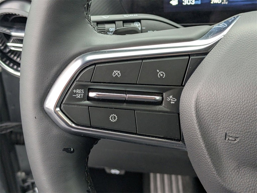 Used 2025 Chevrolet Equinox LT image 18