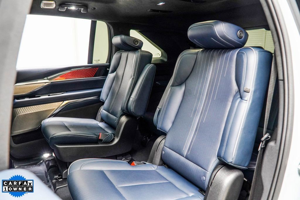 Used 2025 Cadillac Escalade IQ Luxury 2 AWD/4WD image 45