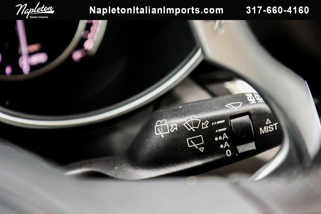 Used 2023 Alfa Romeo Stelvio Veloce AWD/4WD image 38