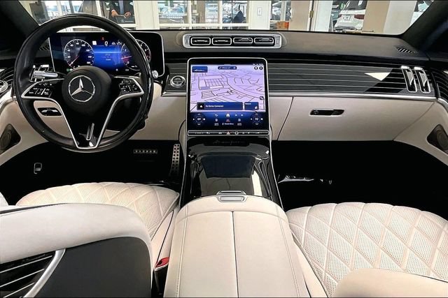 Certified 2022 Mercedes-Benz S 580 4MATIC Sedan w/ AMG Line Package image 11