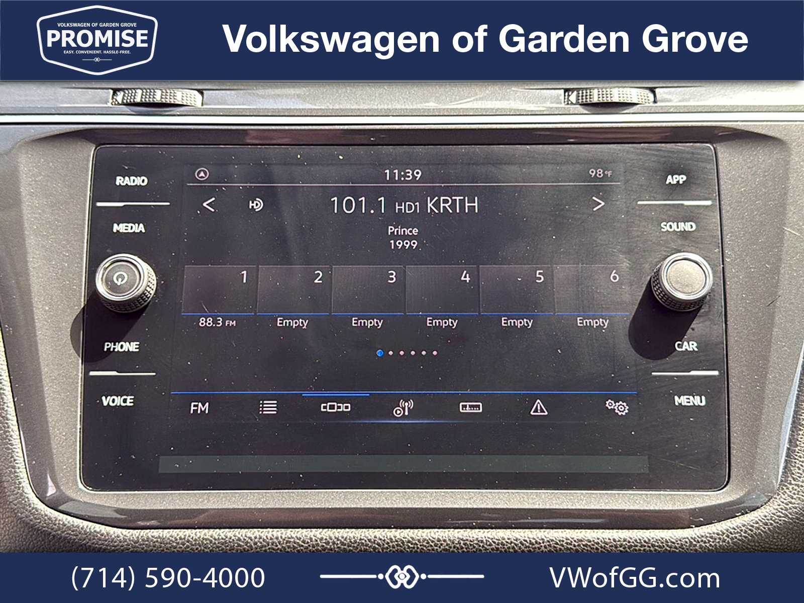 Used 2023 Volkswagen Tiguan SE FWD image 22
