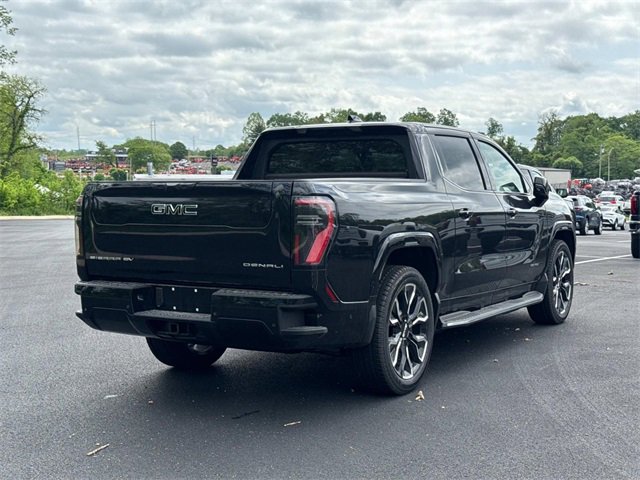 New 2025 GMC Sierra EV Denali image 5