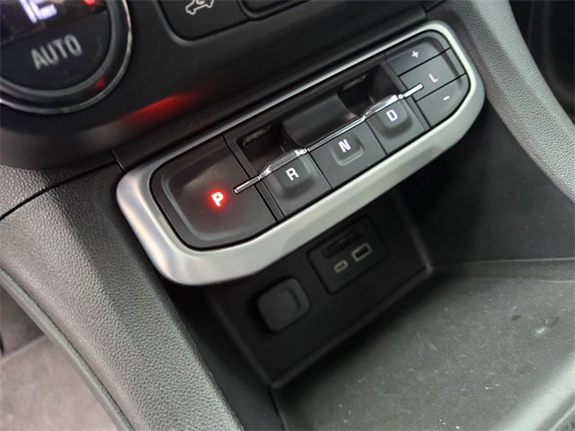 Used 2020 GMC Acadia SLT image 17