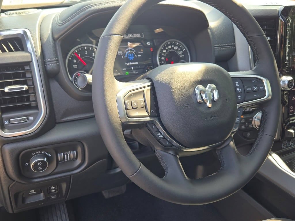 New 2027 RAM 1500 Laramie w/ Night Edition AWD/4WD image 28