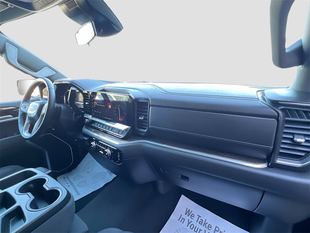 Used 2025 GMC Sierra 1500 Elevation image 29