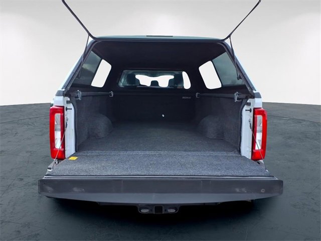 Used 2023 Ford F250 XL w/ Snow Plow/Camper Package image 9