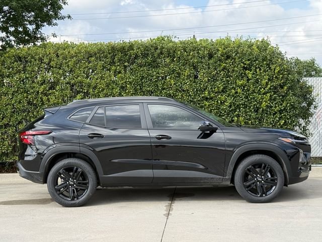 New 2026 Chevrolet Trax ACTIV FWD image 3
