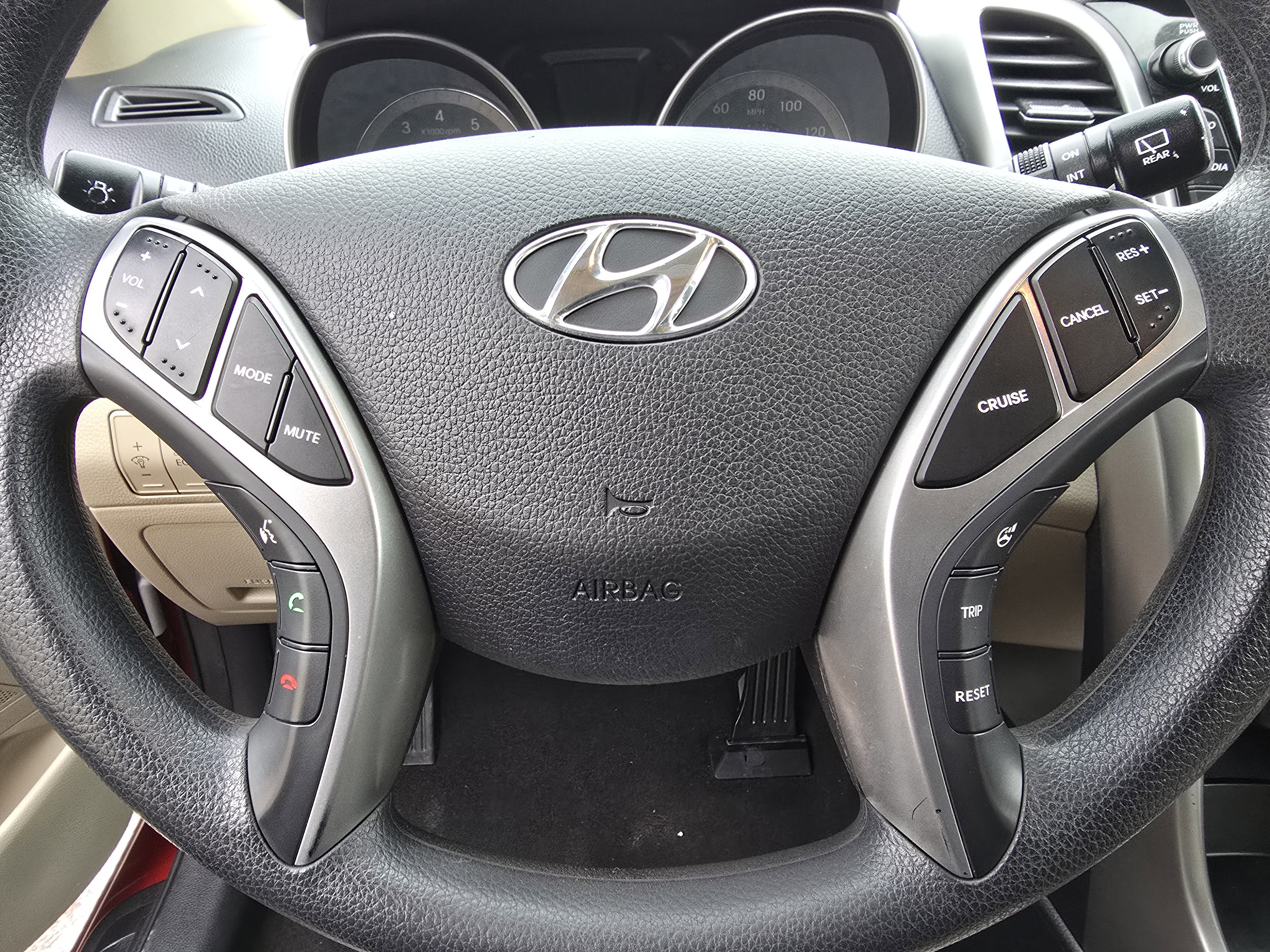 Used 2016 Hyundai Elantra GT image 18