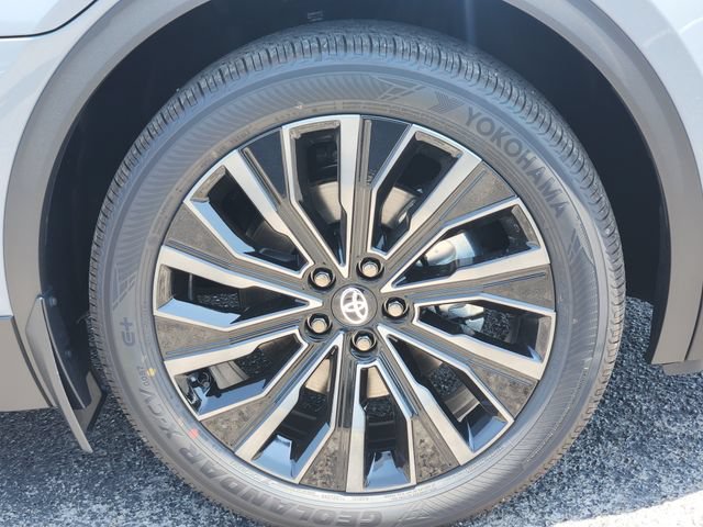 New 2026 Toyota C-HR AWD/4WD image 8