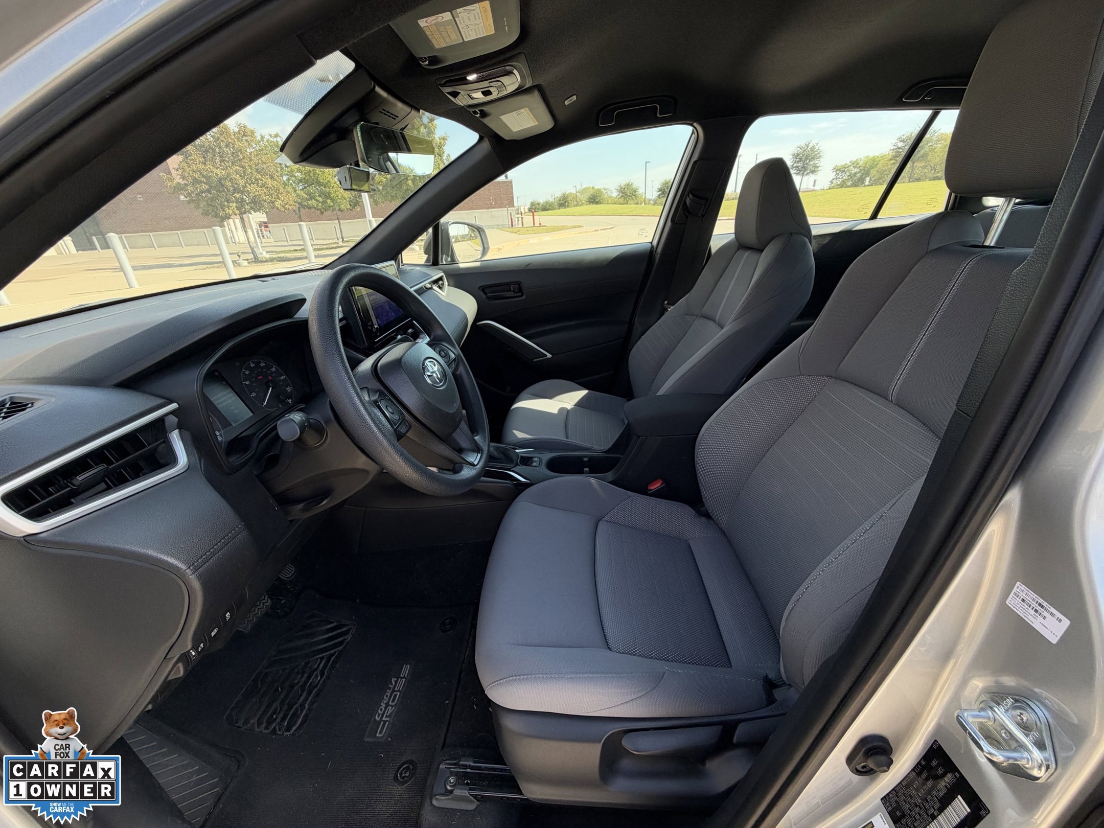 Used 2024 Toyota Corolla Cross AWD Hybrid image 27