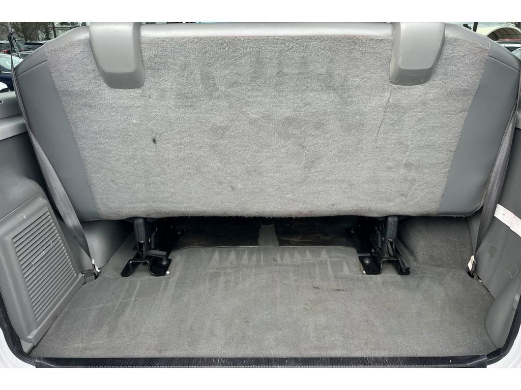 Used 2006 Ford E-350 and Econoline 350 XL image 18