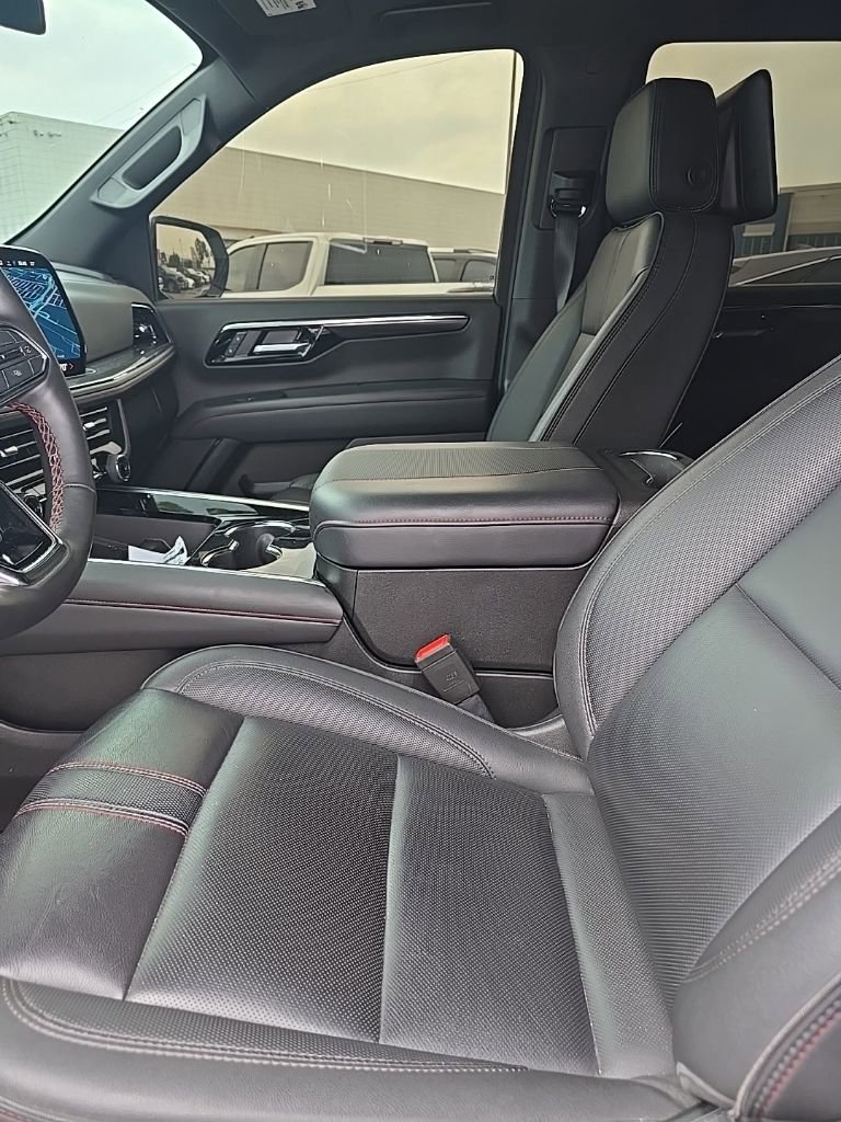 Used 2025 Chevrolet Tahoe RST w/ Comfort Package RWD image 4