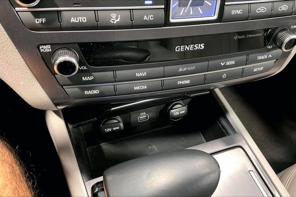 Used 2020 Genesis G80 3.8 AWD/4WD image 17