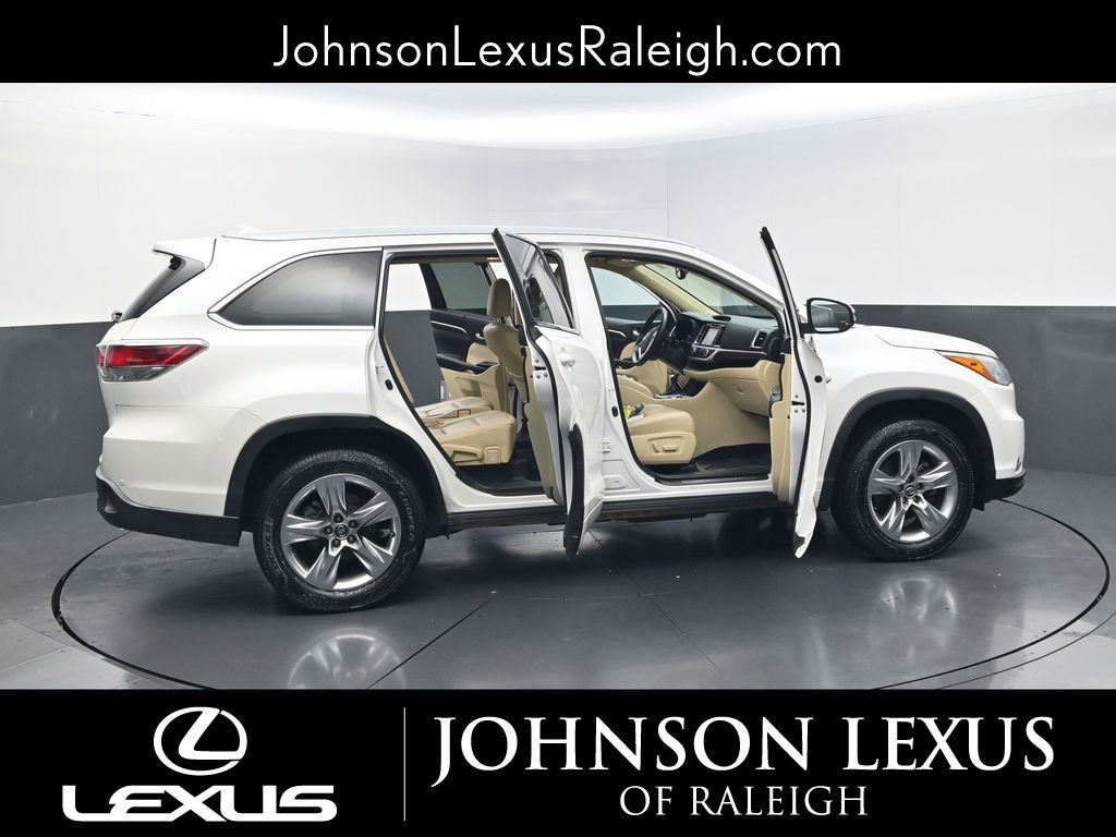 Used 2016 Toyota Highlander Limited image 33