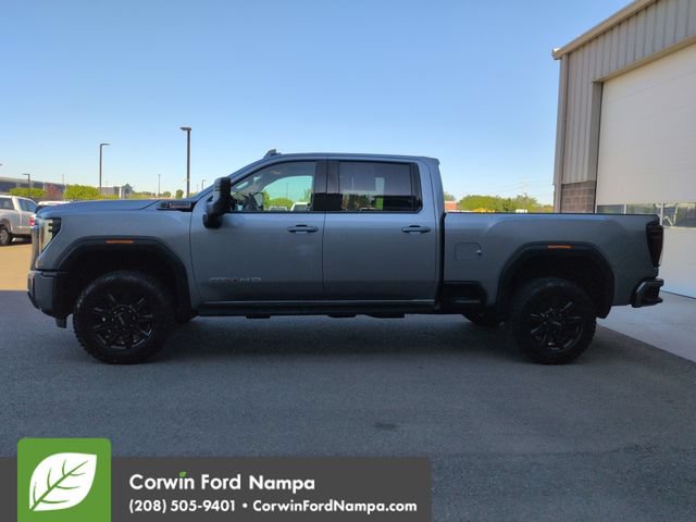 Used 2024 GMC Sierra 2500 AT4 w/ Technology Package AWD/4WD image 6