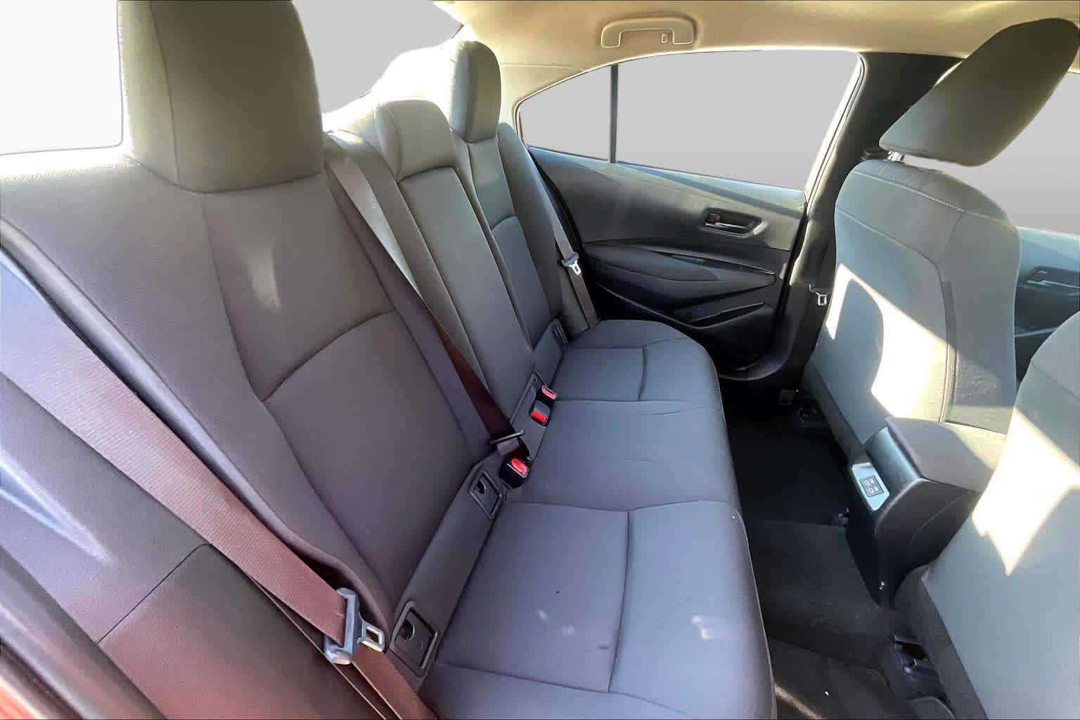 Used 2026 Toyota Corolla LE FWD image 19